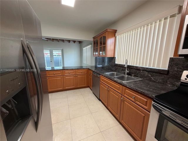 425 E 17th St Rear, Hialeah, FL 33010