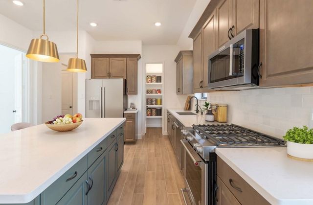 6215 Coyote Glade Drive, Richmond, TX 77469