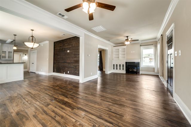 1318 Fairmount Avenue, Fort Worth, TX 76104