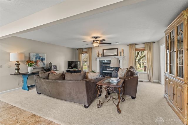 8638 Sycamore Trails Drive, Springboro, OH 45066