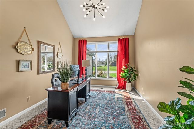 8638 Sycamore Trails Drive, Springboro, OH 45066