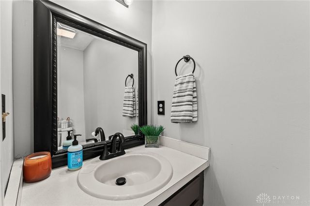 8638 Sycamore Trails Drive, Springboro, OH 45066