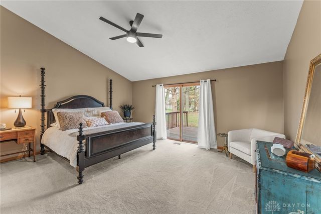 8638 Sycamore Trails Drive, Springboro, OH 45066