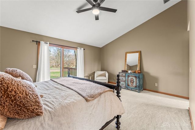 8638 Sycamore Trails Drive, Springboro, OH 45066