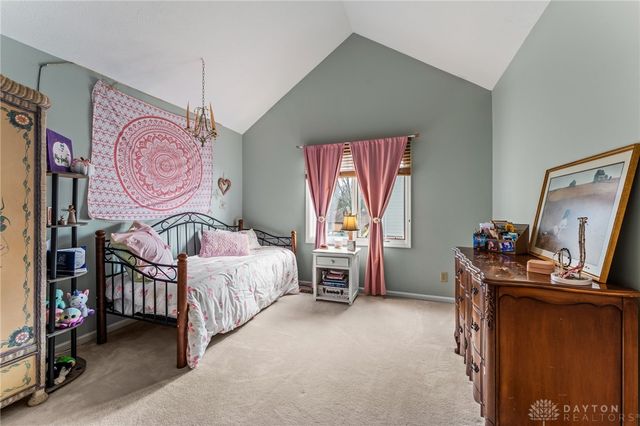 8638 Sycamore Trails Drive, Springboro, OH 45066