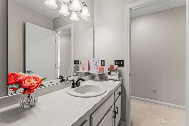 8638 Sycamore Trails Drive, Springboro, OH 45066