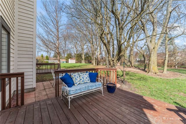 8638 Sycamore Trails Drive, Springboro, OH 45066