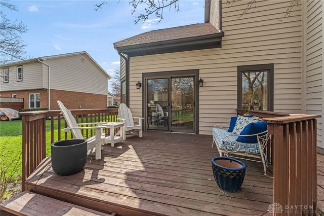 8638 Sycamore Trails Drive, Springboro, OH 45066