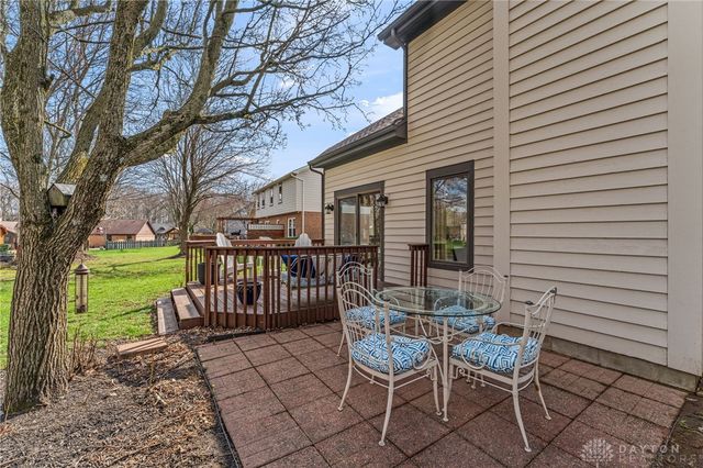 8638 Sycamore Trails Drive, Springboro, OH 45066