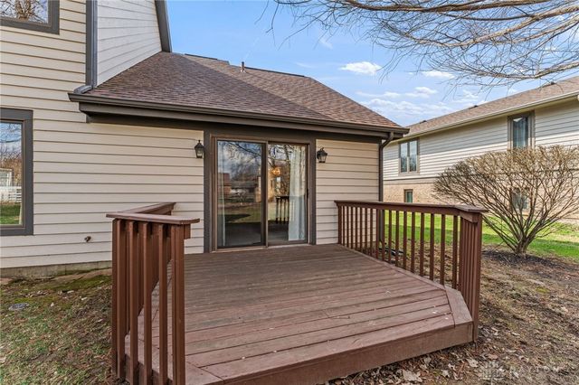 8638 Sycamore Trails Drive, Springboro, OH 45066