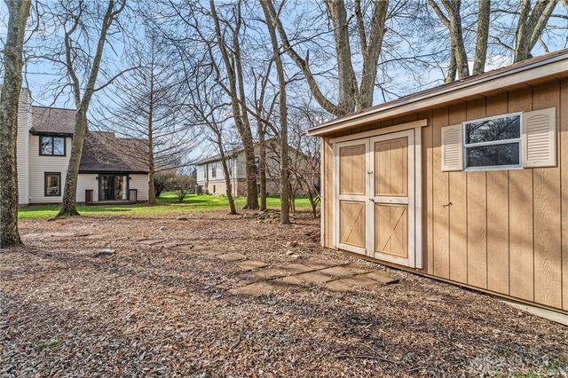 8638 Sycamore Trails Drive, Springboro, OH 45066