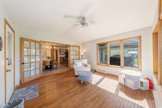 2543 W SUNNYVIEW CIRCLE, Appleton, WI 54914