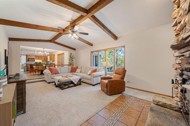 2543 W SUNNYVIEW CIRCLE, Appleton, WI 54914