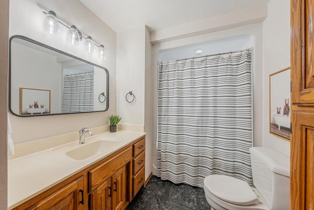 2543 W SUNNYVIEW CIRCLE, Appleton, WI 54914