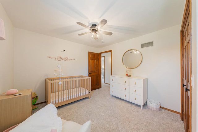 2543 W SUNNYVIEW CIRCLE, Appleton, WI 54914