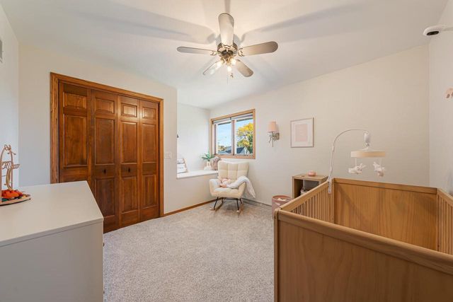 2543 W SUNNYVIEW CIRCLE, Appleton, WI 54914