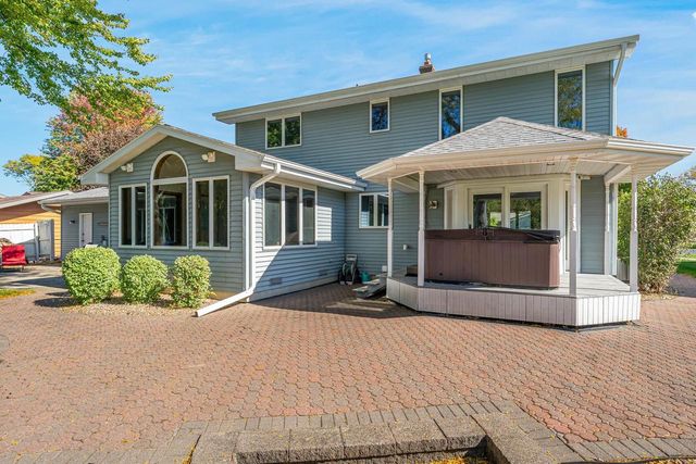 2543 W SUNNYVIEW CIRCLE, Appleton, WI 54914