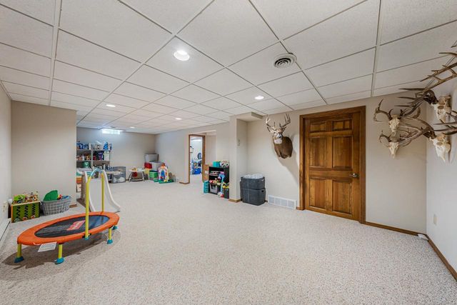 2543 W SUNNYVIEW CIRCLE, Appleton, WI 54914