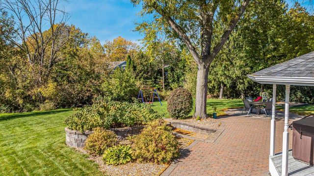 2543 W SUNNYVIEW CIRCLE, Appleton, WI 54914