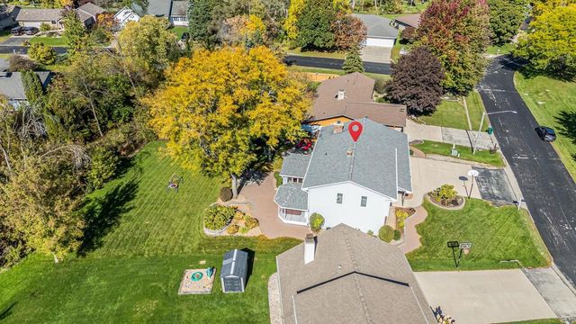 2543 W SUNNYVIEW CIRCLE, Appleton, WI 54914