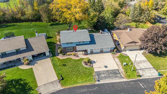 2543 W SUNNYVIEW CIRCLE, Appleton, WI 54914