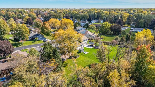 2543 W SUNNYVIEW CIRCLE, Appleton, WI 54914