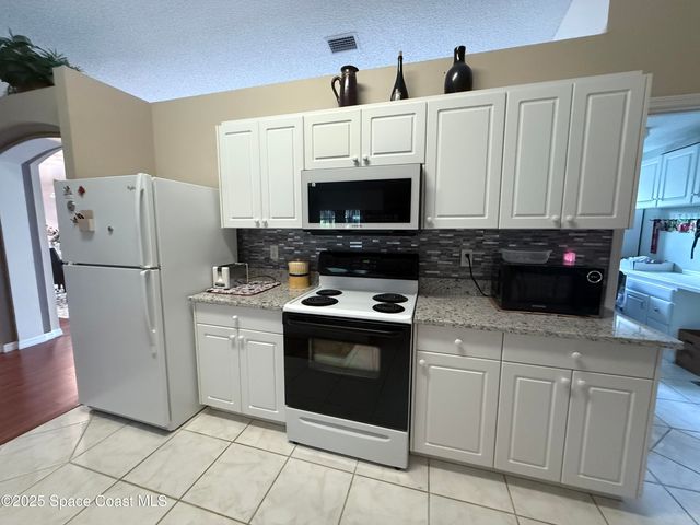 585 Bella Vista Drive, Titusville, FL 32780