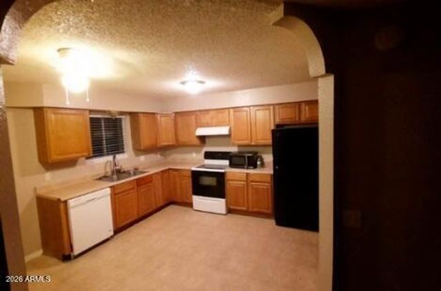 1138 E 2nd Street C, Mesa, AZ 85203