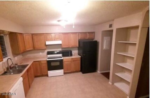 1138 E 2nd Street C, Mesa, AZ 85203