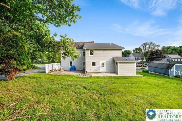 8255 Mertztown Road A & B, Lower Macungie Twp, PA 18011
