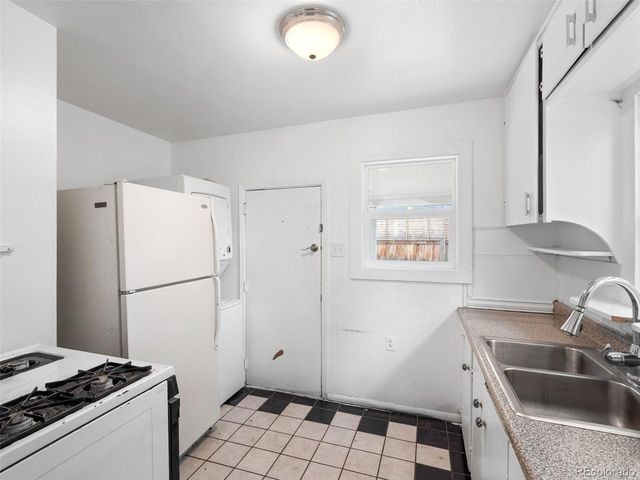 2510 Brentwood St, Lakewood, CO 80214