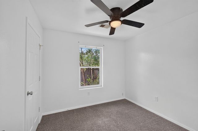 10 Nehemiah Place, Los Lunas, NM 87031