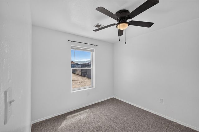 10 Nehemiah Place, Los Lunas, NM 87031