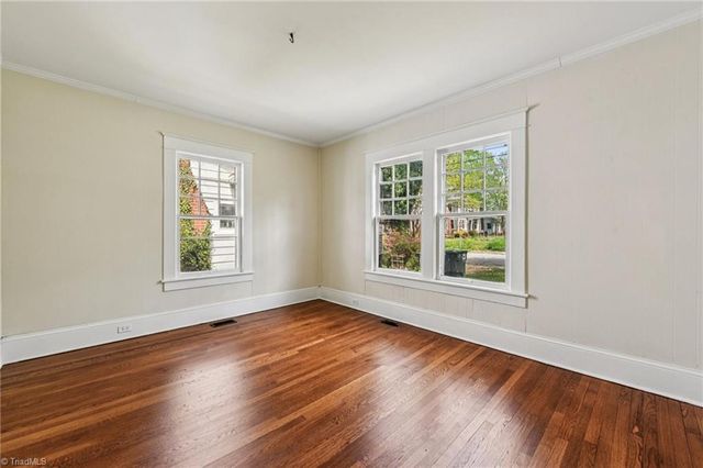 213 Westover Terrace, Greensboro, NC 27403