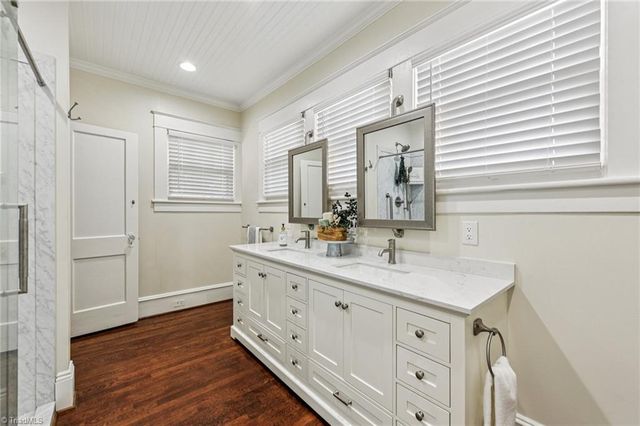 213 Westover Terrace, Greensboro, NC 27403