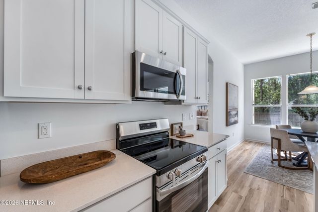 9478 BEMBRIDGE MILL Drive, Jacksonville, FL 32244