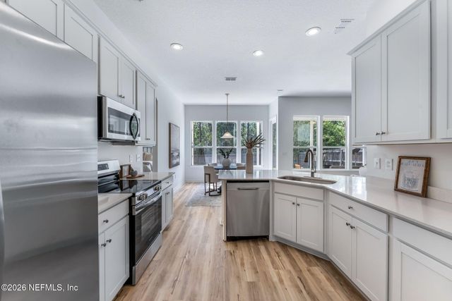 9478 BEMBRIDGE MILL Drive, Jacksonville, FL 32244