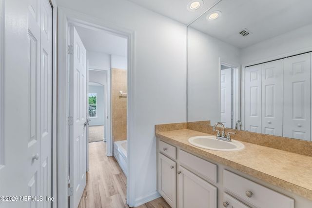 9478 BEMBRIDGE MILL Drive, Jacksonville, FL 32244
