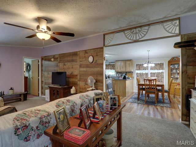 19613 State Highway Y, Lewistown, MO 63452