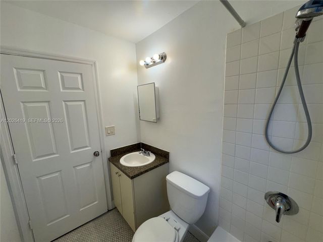 177 NE 50th St 4, Miami, FL 33137