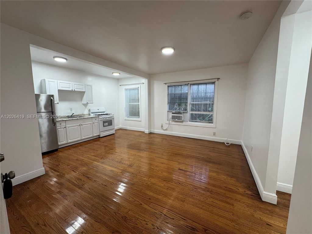 177 NE 50th St 4, Miami, FL 33137