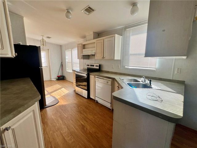 4096 Blue Cypress CT, Labelle, FL 33935