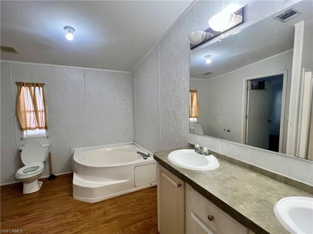 4096 Blue Cypress CT, Labelle, FL 33935