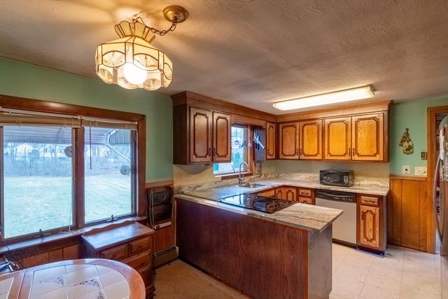 9 Berwick St., Braintree, MA 02184