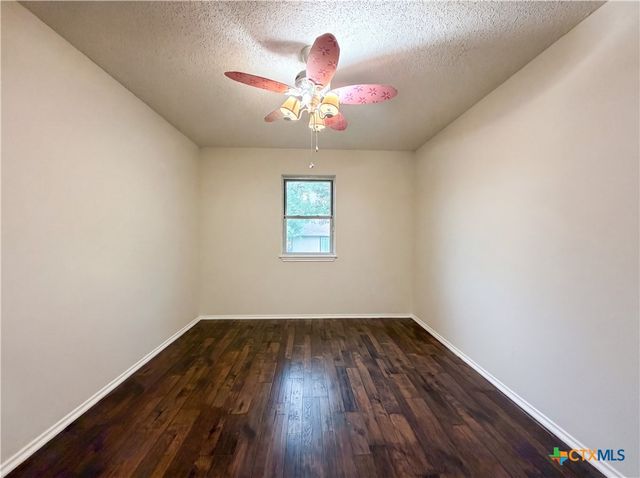 203 W Hogan Drive, Copperas Cove, TX 76522