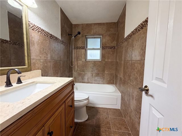 203 W Hogan Drive, Copperas Cove, TX 76522