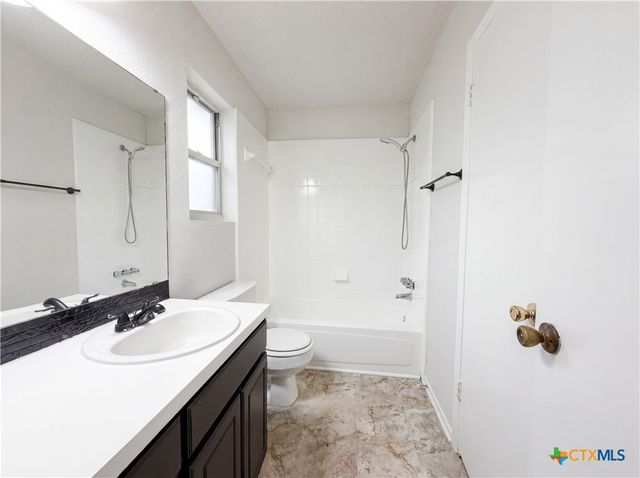 203 W Hogan Drive, Copperas Cove, TX 76522