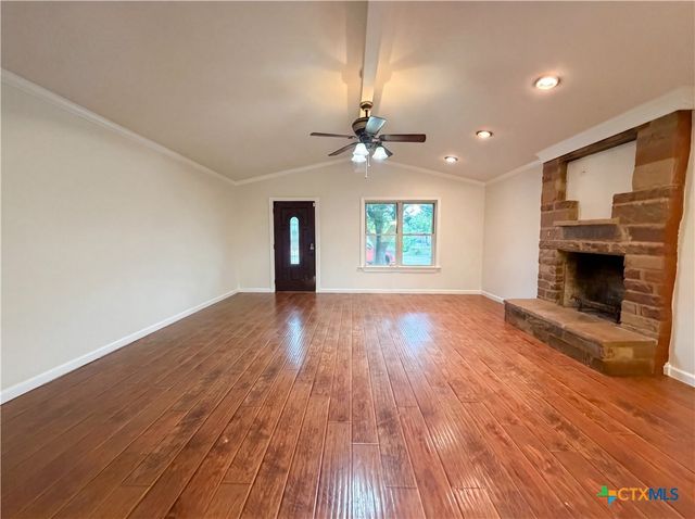 203 W Hogan Drive, Copperas Cove, TX 76522