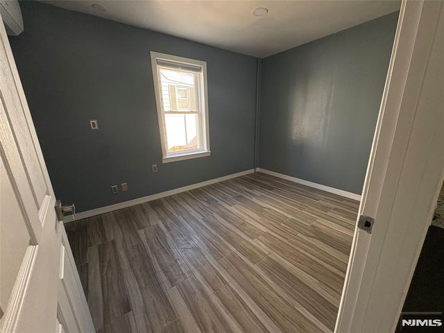 282 Harding Avenue 1st floor, Teaneck, NJ 07666