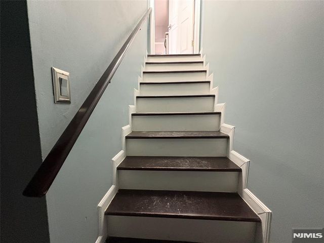 282 Harding Avenue 1st floor, Teaneck, NJ 07666